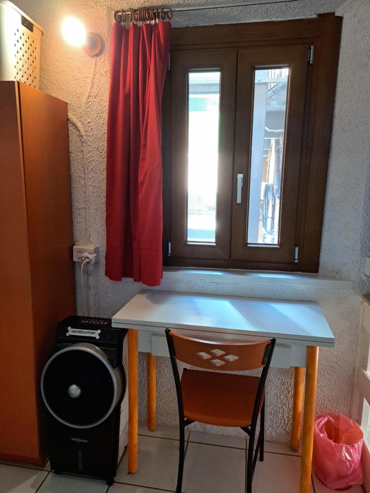 Mini House Centro Storico Duomo Di Pavia Villa Bagian luar foto